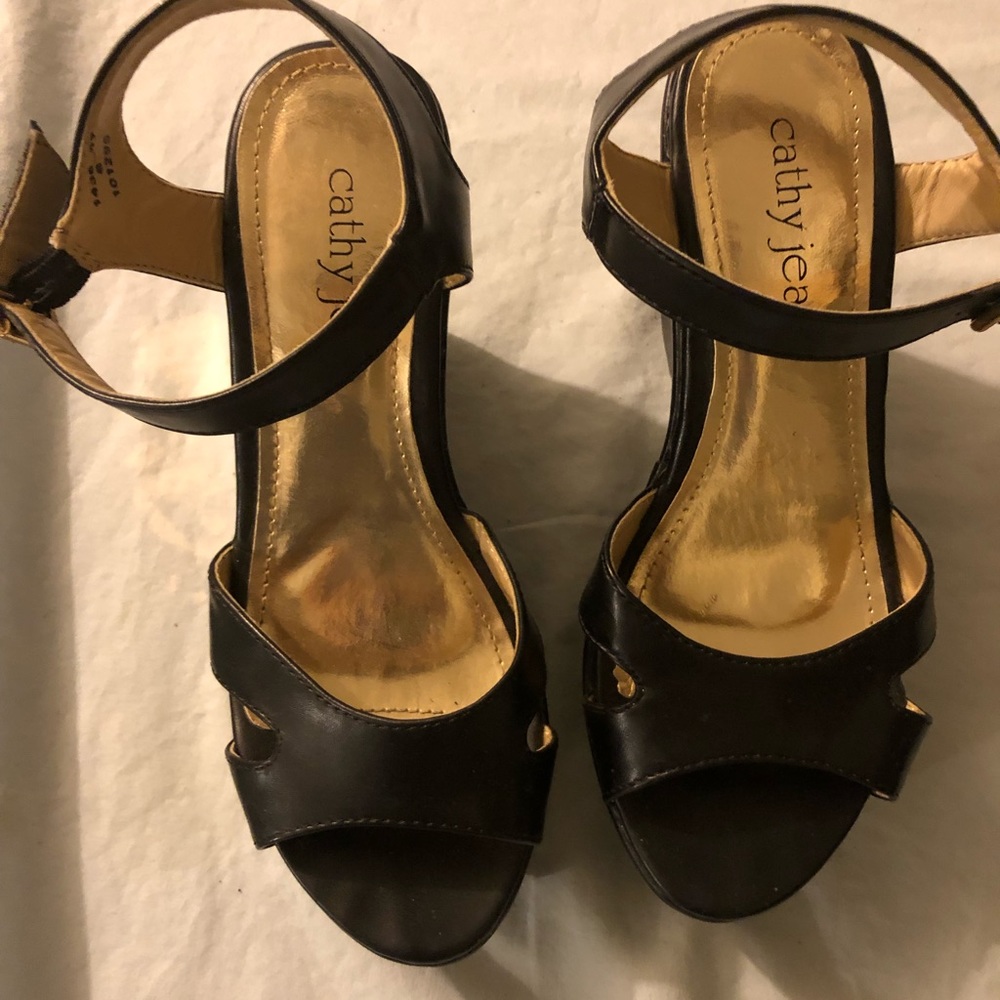 Kathy Jean wedge heel black shoe size 6